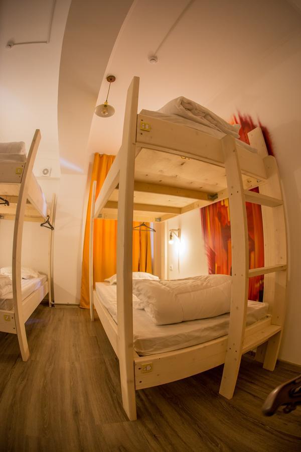 West Point Soul Hostel Almaty Extérieur photo