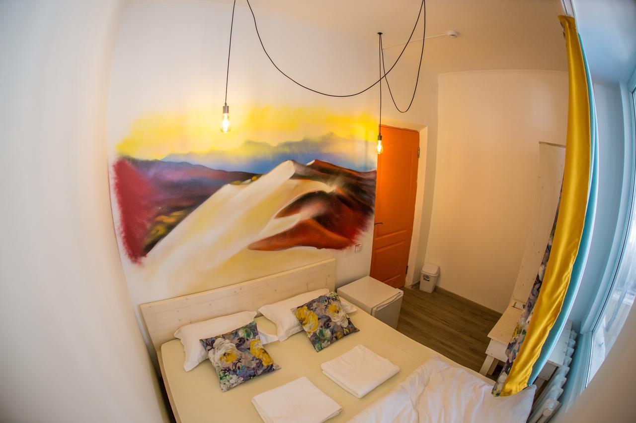 West Point Soul Hostel Almaty Extérieur photo